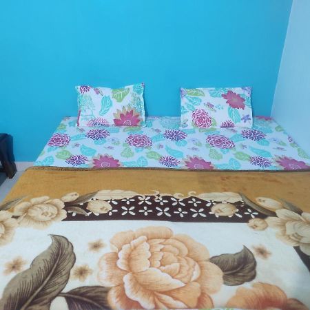 Nidhivan Homestay Vrindāvan Zewnętrze zdjęcie