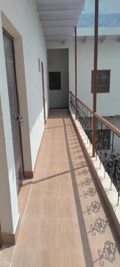 Nidhivan Homestay Vrindāvan Zewnętrze zdjęcie