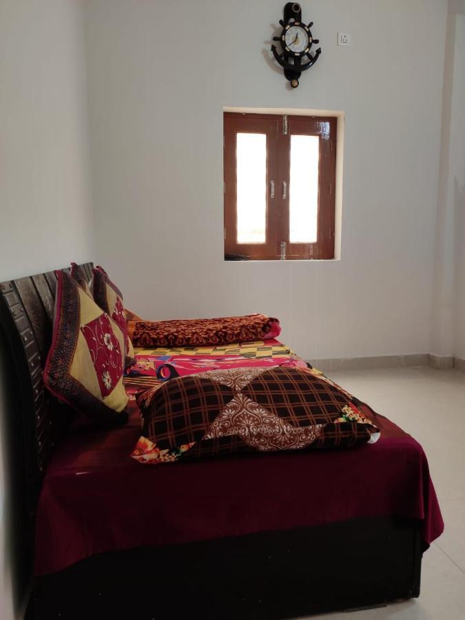 Nidhivan Homestay Vrindāvan Zewnętrze zdjęcie