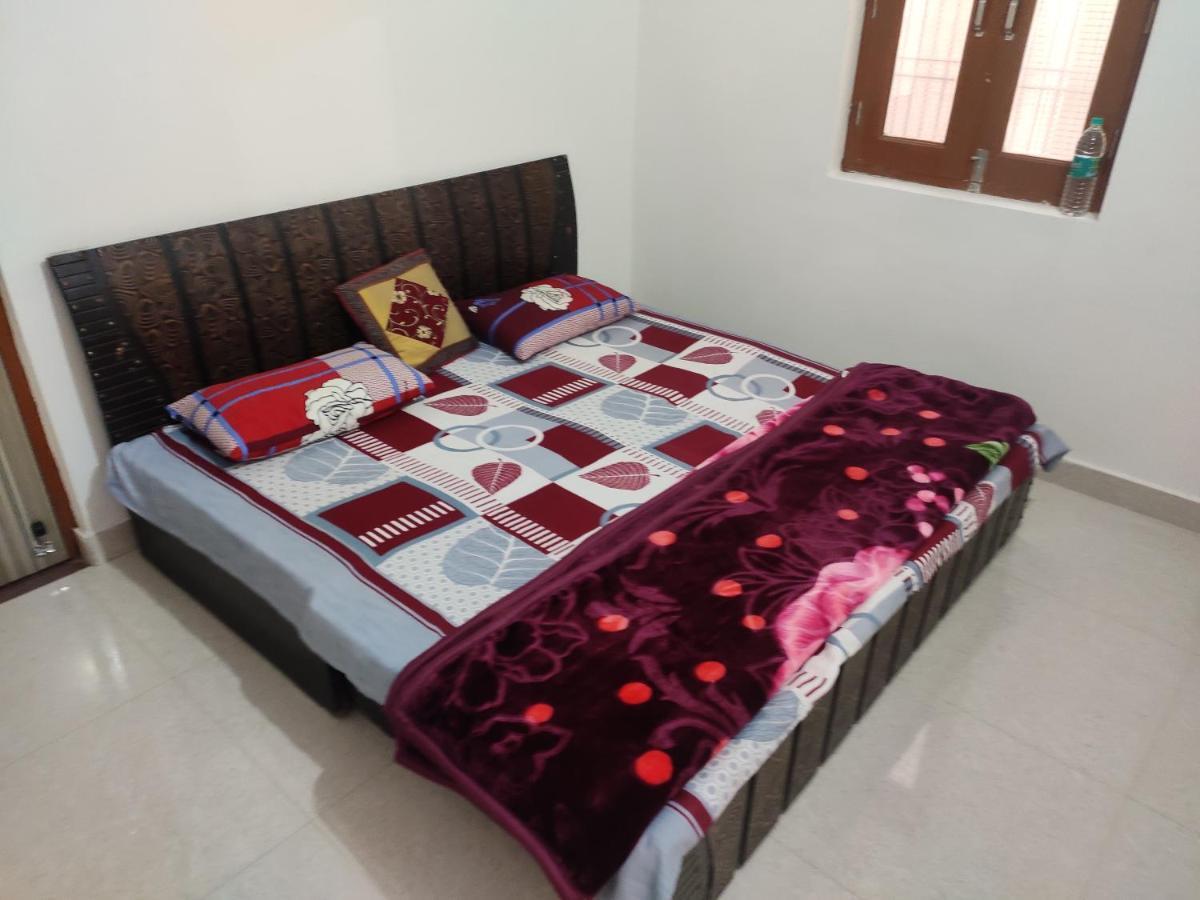 Nidhivan Homestay Vrindāvan Zewnętrze zdjęcie