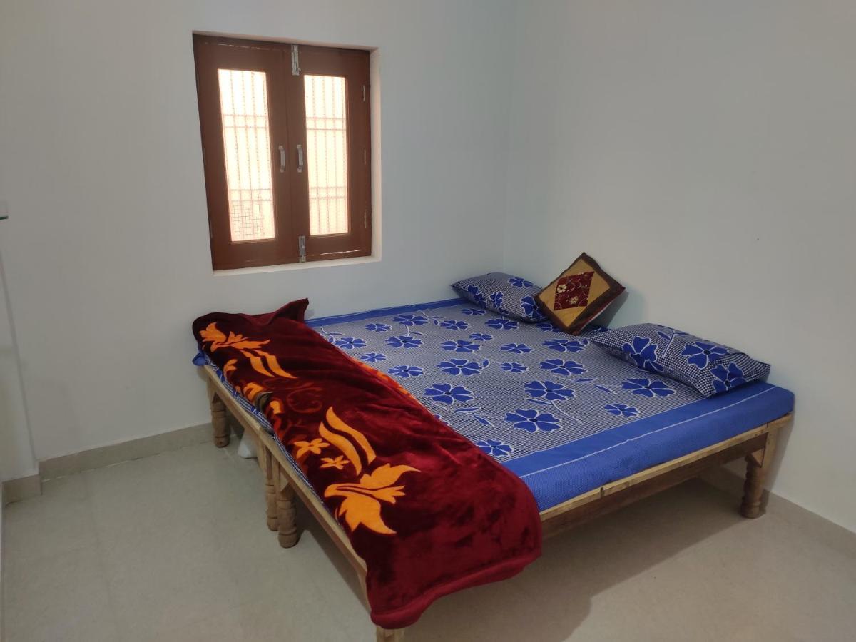 Nidhivan Homestay Vrindāvan Zewnętrze zdjęcie