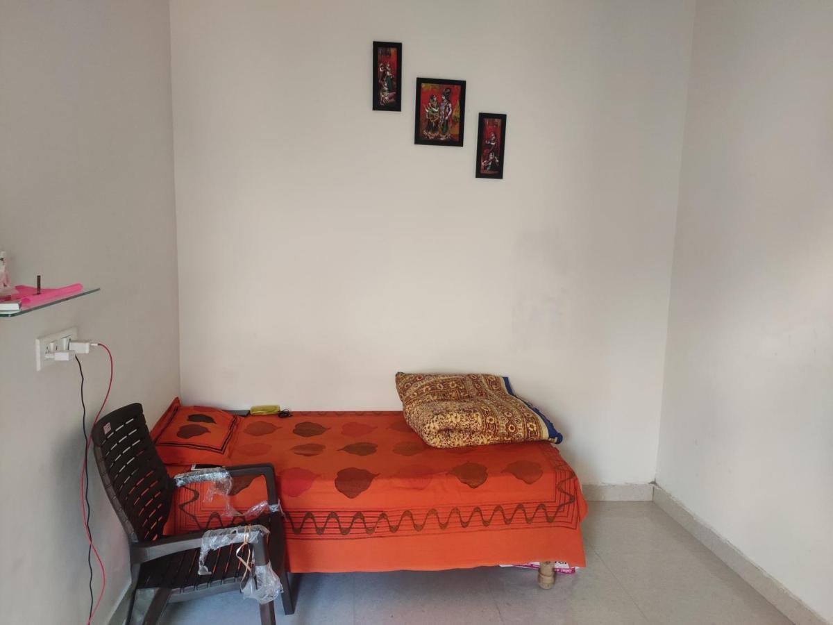 Nidhivan Homestay Vrindāvan Zewnętrze zdjęcie